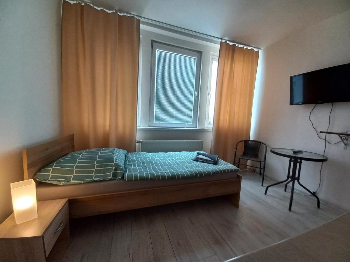 Penzion Tina Prešov Buitenkant foto